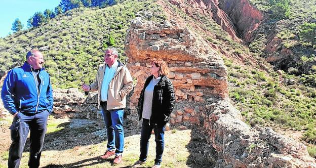 Arranca la restauración del castillo de La Mota en Pliego