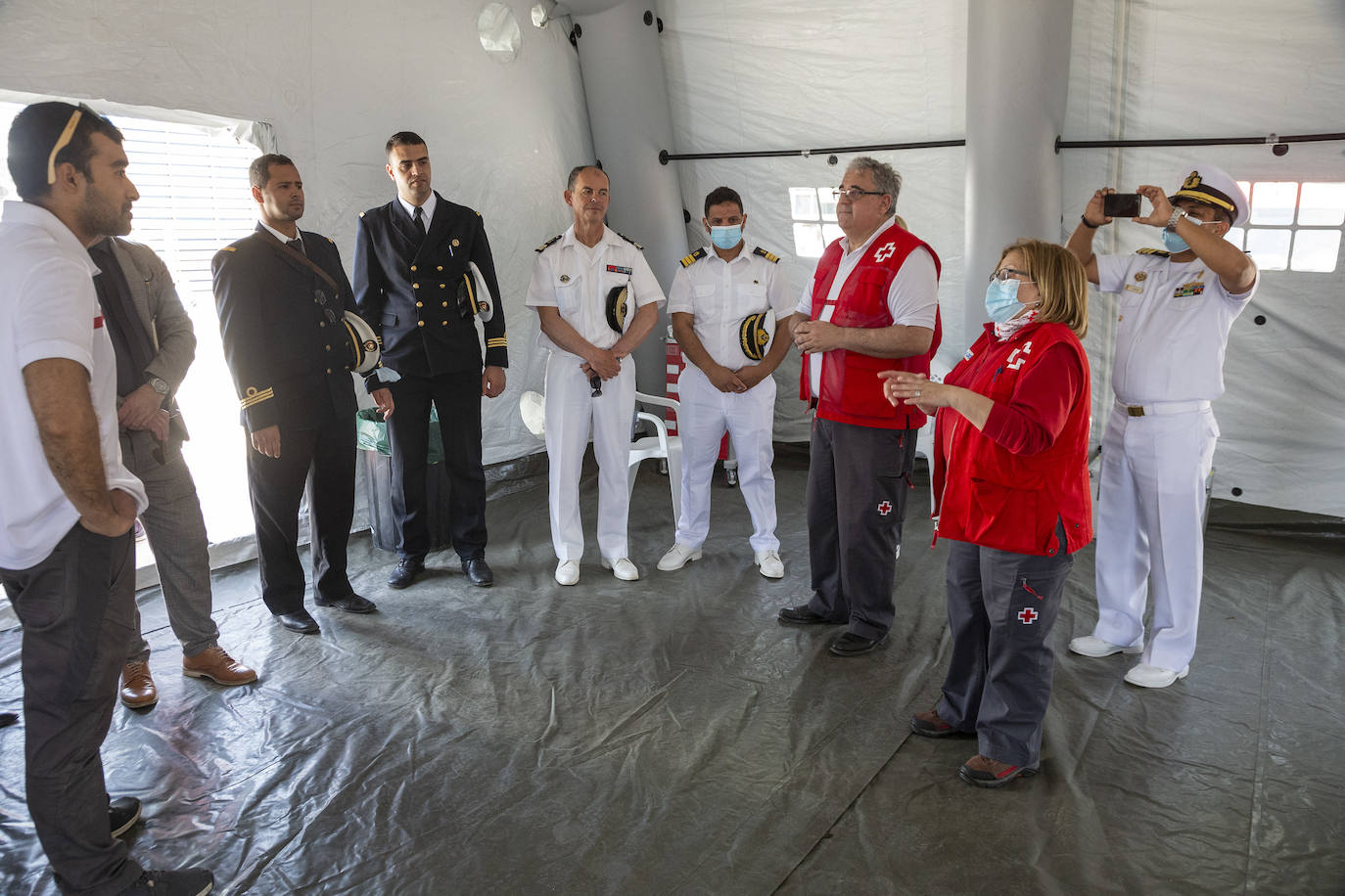 La Armada coordina en el Puerto de Cartagena un ejercicio para actuar en caso de incendio en un buque