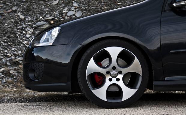 Descubre cuándo debes cambiar los neumáticos de tu coche