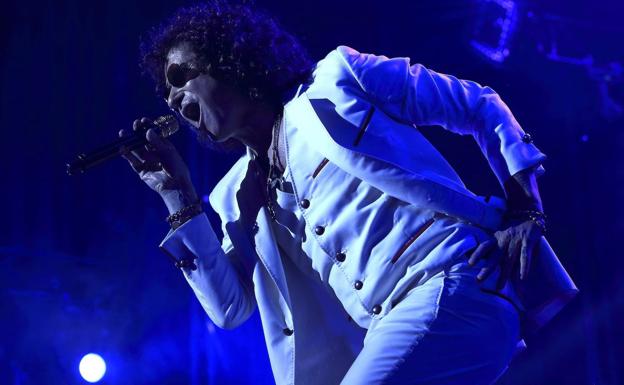 Bunbury cancela su gira por problemas de salud y no tocará en Murcia