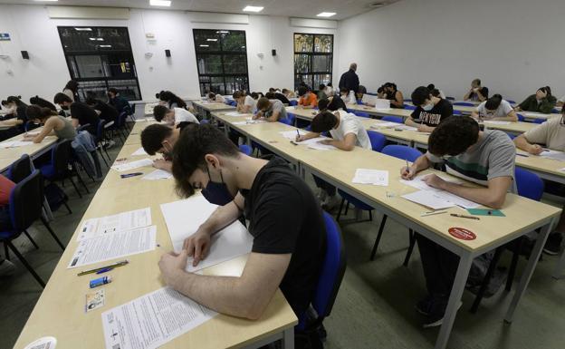 Más de 7.700 estudiantes se examinarán de la Ebau con el 'modelo pandemia' en 12 sedes