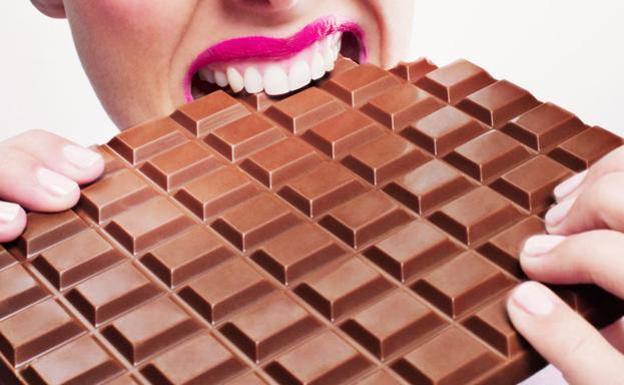Alertan de la presencia de cacahuete en 11 marcas de chocolate que no aparece en su etiquetado