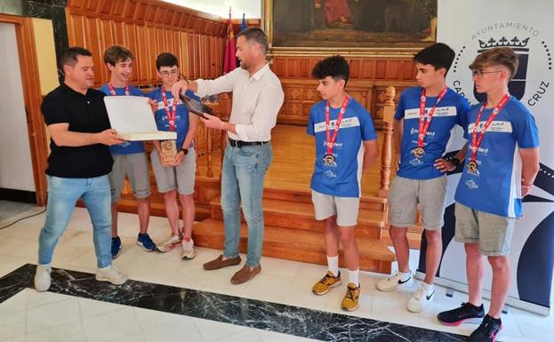 Tercera posición en el Campeonato de España para la cantera del Club Triatlón Caravaca