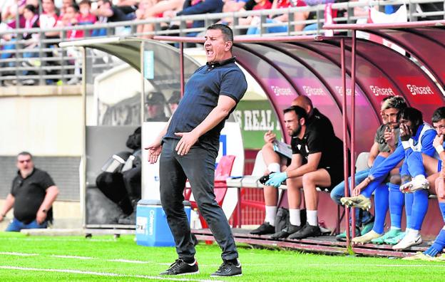 «Entrenamos con alegría y el vestuario está unido», dice un optimista Stankovic