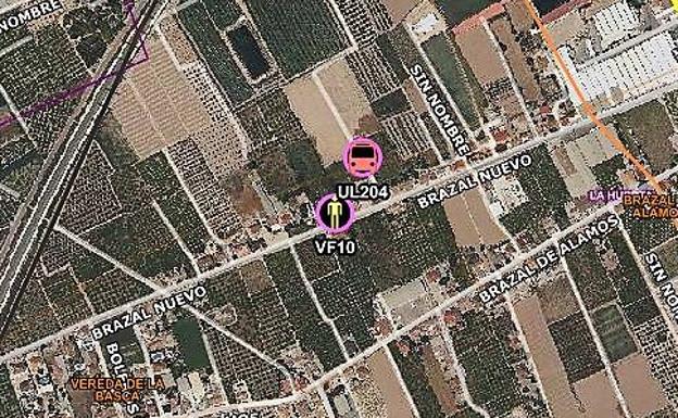 Rescatan y trasladan al hospital a un anciano herido en un incendio en un huerto de Beniel