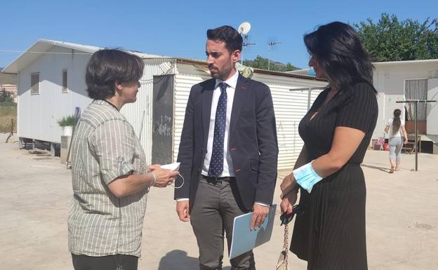 Los habitantes de las infraviviendas de San Fernando, en Lorca, serán trasladados a casas convencionales