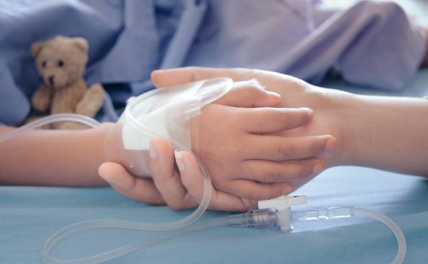 El menor ingresado por hepatitis aguda infantil en Murcia evoluciona favorablemente