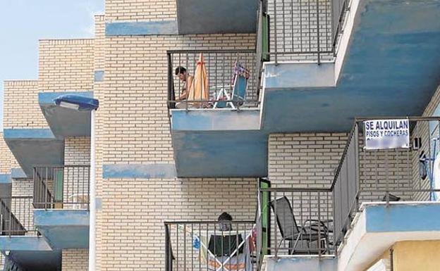 Las reservas de viviendas turísticas en la Región para agosto, casi un 8% por debajo de la media nacional