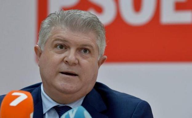 Vélez emplaza al Gobierno regional a sacar agua del acuífero cuaternario y desnitrificarla pero con «calificación ambiental»