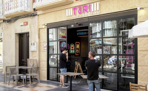 Vecinos y empresarios de Cartagena se hartan de los continuos robos en comercios y naves