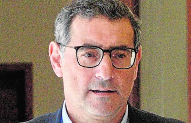 La UMU refuerza la vinculación con los eméritos que investiguen