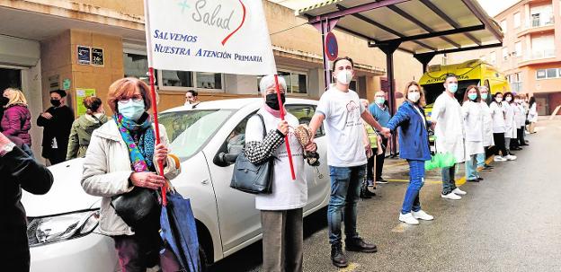 Pedreño cita a los coordinadores para tratar de apagar el incendio en Primaria