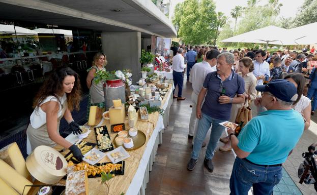 Los hosteleros son optimistas pese a la «falta de personal» y al «mal estado del Mar Menor»