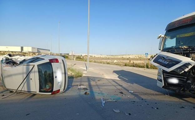 Siete heridos en tres accidentes de tráfico en Murcia, Totana y Lorquí