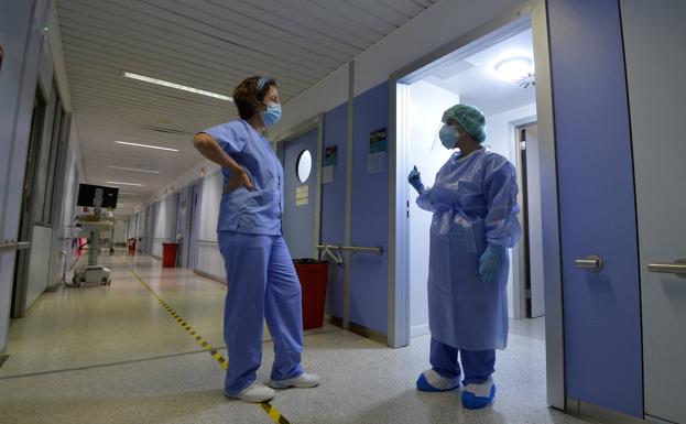 Satse exige al SMS que las plazas de enfermera especialista se doten por encima de la plantilla actual