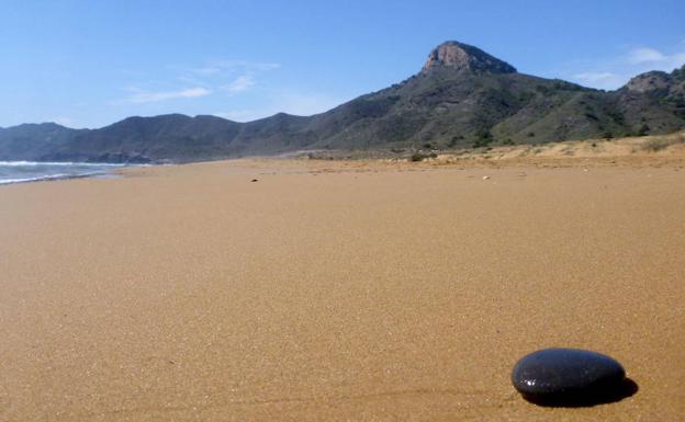 Estas son algunas de las prohibiciones de las playas españolas
