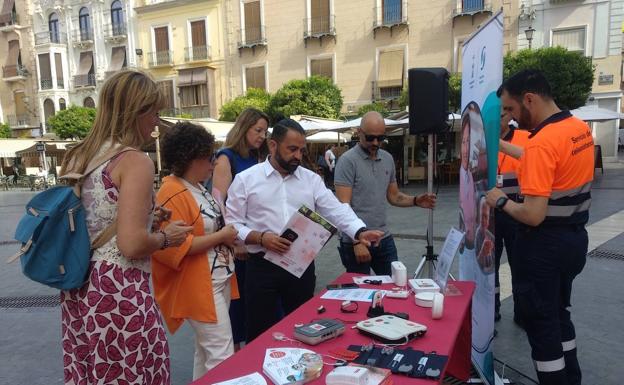 Servicios Sociales de Murcia atenderá a un 25% más de población de mayores con la Teleasistencia