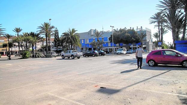 Diez obras orientadas a modernizar La Manga arrancarán después del verano