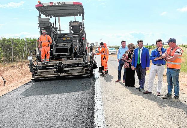 La Comunidad pone a prueba en San Javier un asfalto más sostenible