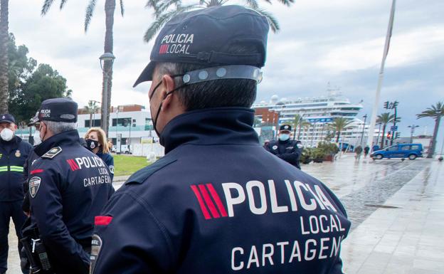 Las bajas laborales dejan a la Policía Local de Cartagena sin 31 de sus 284 agentes cada día de este año