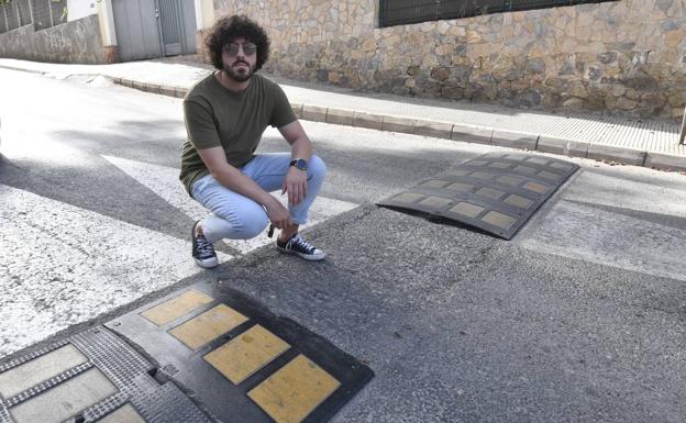 «Cuando pasamos por el resalto perdí el control de la moto»