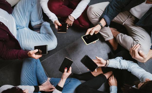 Los cinco mejores móviles por menos de 250 euros, según la OCU