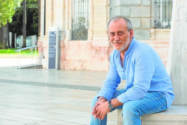 Ginés Cruz: «Cuando una persona es autista, ve y percibe todo de una forma distinta»