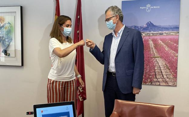 Los farmacéuticos y Salud acuerdan ampliar un año el programa de realización de test de antígenos en las farmacias