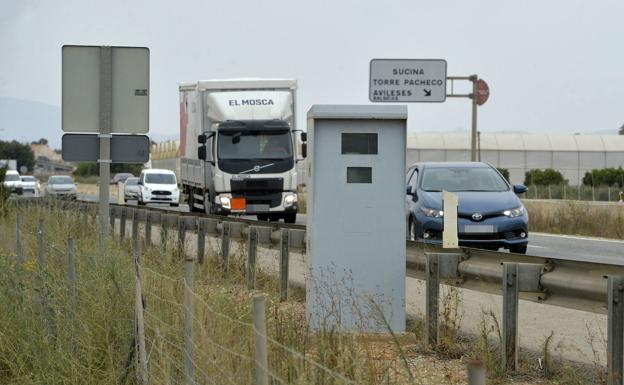 La DGT explica cuándo es posible circular a 150 km/h sin recibir una multa