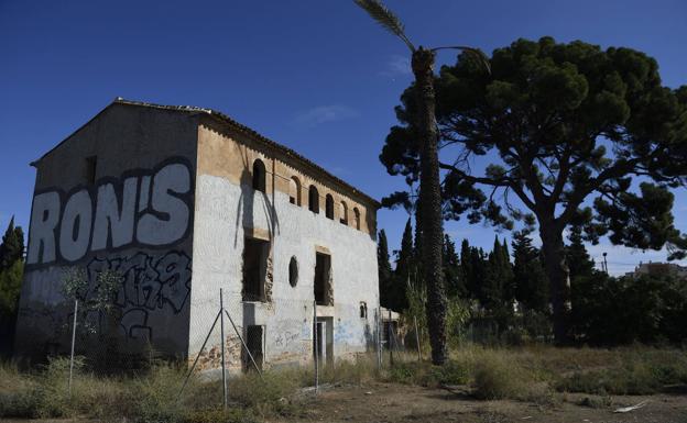 Torre Falcón entra en la Lista Roja del Patrimonio tras la denuncia de Huermur