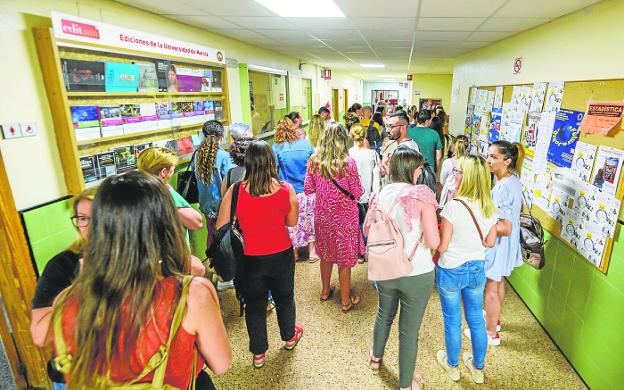 Anpe cifra en 6.000 los suspensos en la primera fase de las oposiciones a maestro