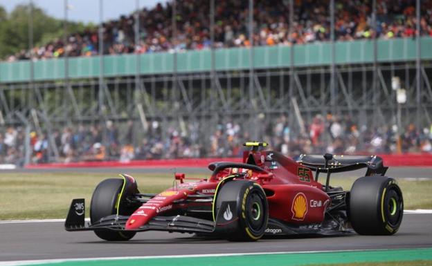 Sainz asoma la cabeza en Silverstone