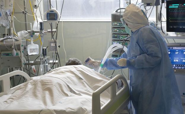 Más de 500 enfermeras de la Región de Murcia piden individualmente la jubilación de manera anticipada