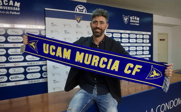 Molo, this Tuesday, in his presentation as the new coach of UCAM.