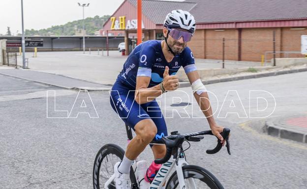 Valverde vuelve a entrenar tras el susto