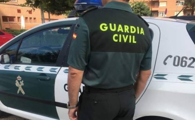 Desmantelan en Badajoz una trama de venta de falsos permisos de conducir 'online' con afectados en Murcia
