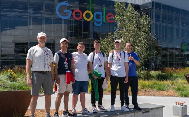 Un grupo de jóvenes talentos de la Región de Murcia descubre Silicon Valley