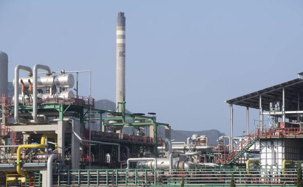 Convocan tres días de huelga en Repsol desde esta medianoche