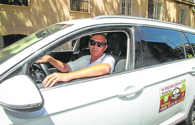 Primer fin de semana con más de 25 taxis de refuerzo en La Manga