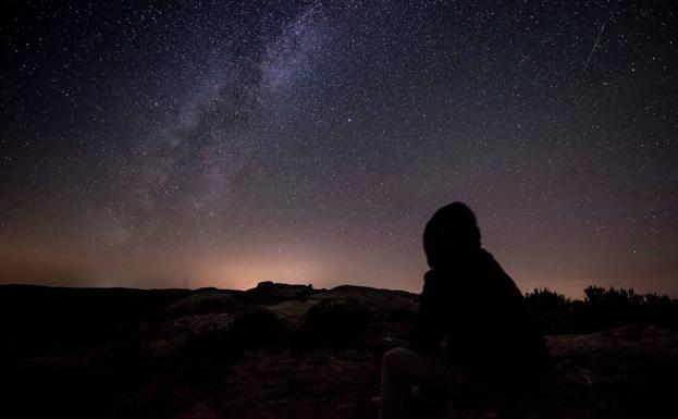 Todo lo que debes saber para ver la lluvia de estrellas de las Acuáridas