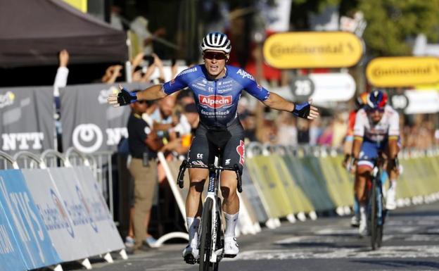 Philipsen cierra al sprint el primer Tour de Vingegaard