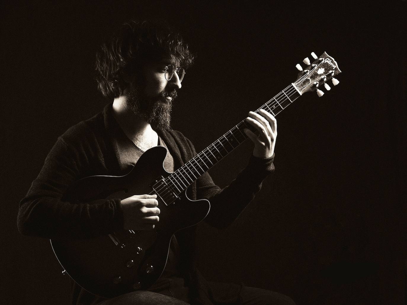 «Cuando interpreta se abstrae irremediablemente de la realidad y solo escucha a sus compañeros»