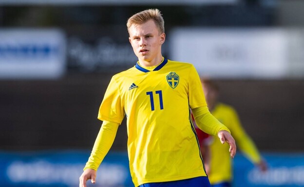 Jansson, in the under 21 national team shirt. 