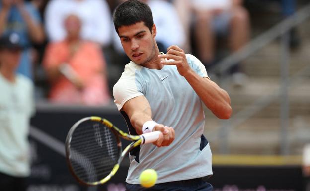 Horario y dónde ver el partido de cuartos de final entre Carlos Alcaraz y Facundo Bagnis en el ATP 250 de Umag