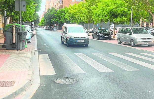 La calle Juan Fernández de Cartagena tendrá un carril bici de doble sentido