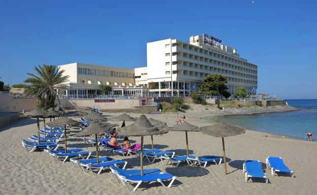 Los hoteles de la costa de la Región de Murcia esperan cerrar agosto con una ocupación del 90%