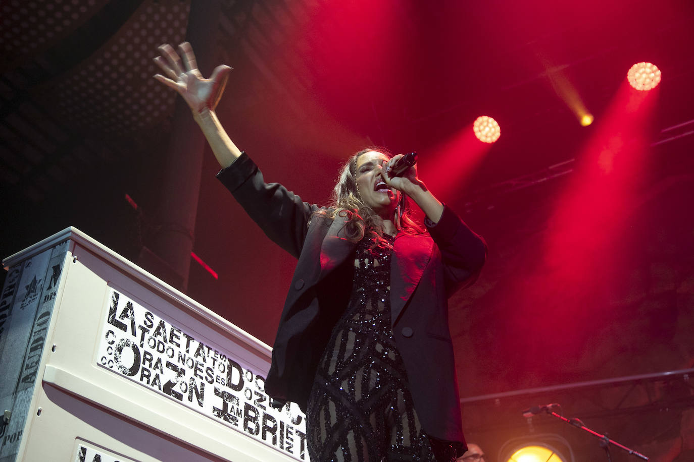 El concierto de India Martínez en El Cante de las Minas, en imágenes