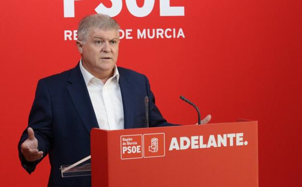 José Vélez: «López Miras es un pobre sucedáneo de Díaz Ayuso»