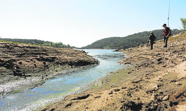 La peor sequía de este siglo obliga a activar restricciones de agua en ocho autonomías