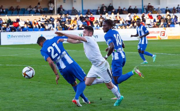 El Águilas, entre los candidatos a ocupar la plaza del Extremadura en Segunda RFEF
